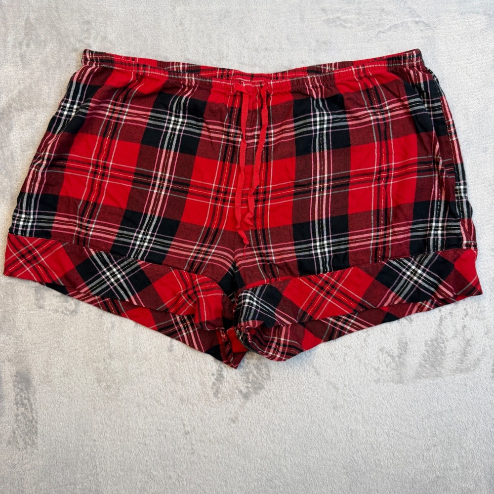 Victoria's Secret Pajama Shorts Womens Medium Red Black Plaid Flannel Christmas